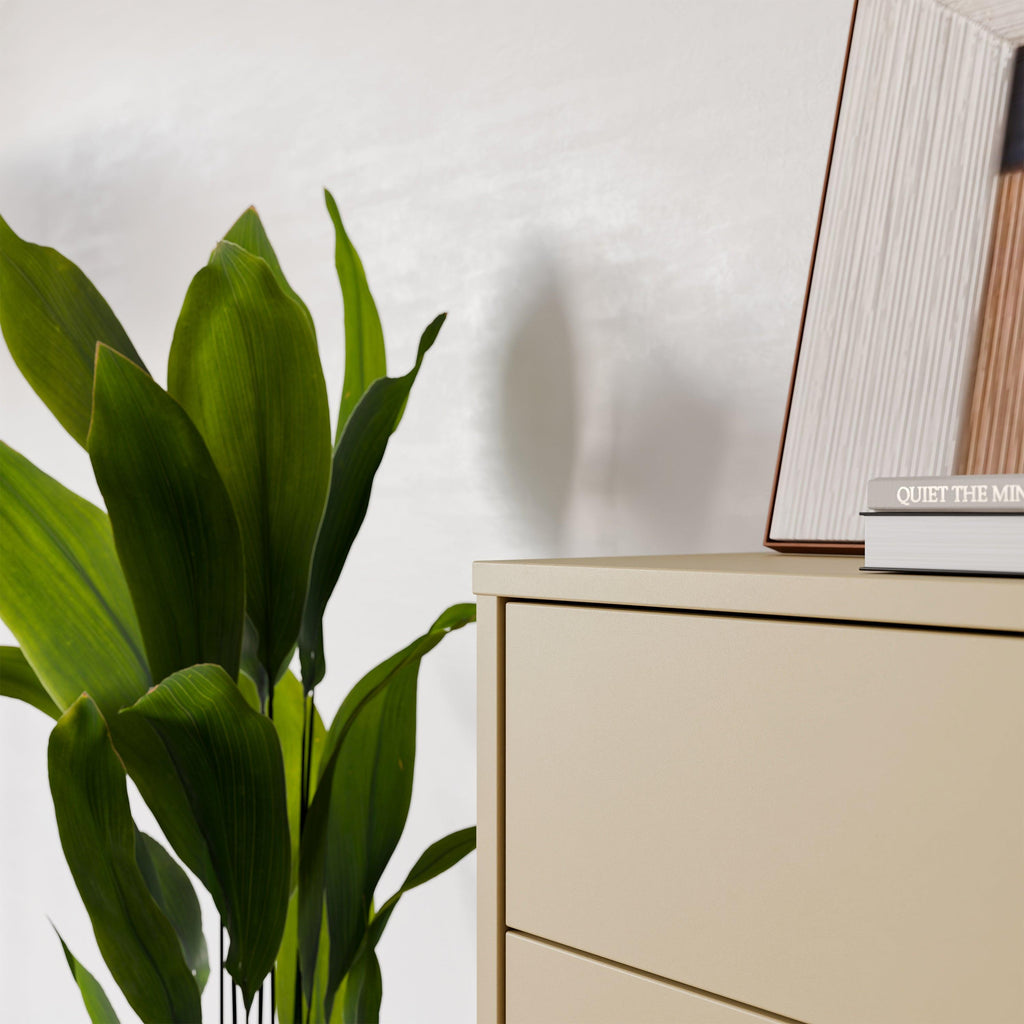 Alice Springs 4 Drawer Chest with Push-to-Open Drawers in Butter Yellow - image 8