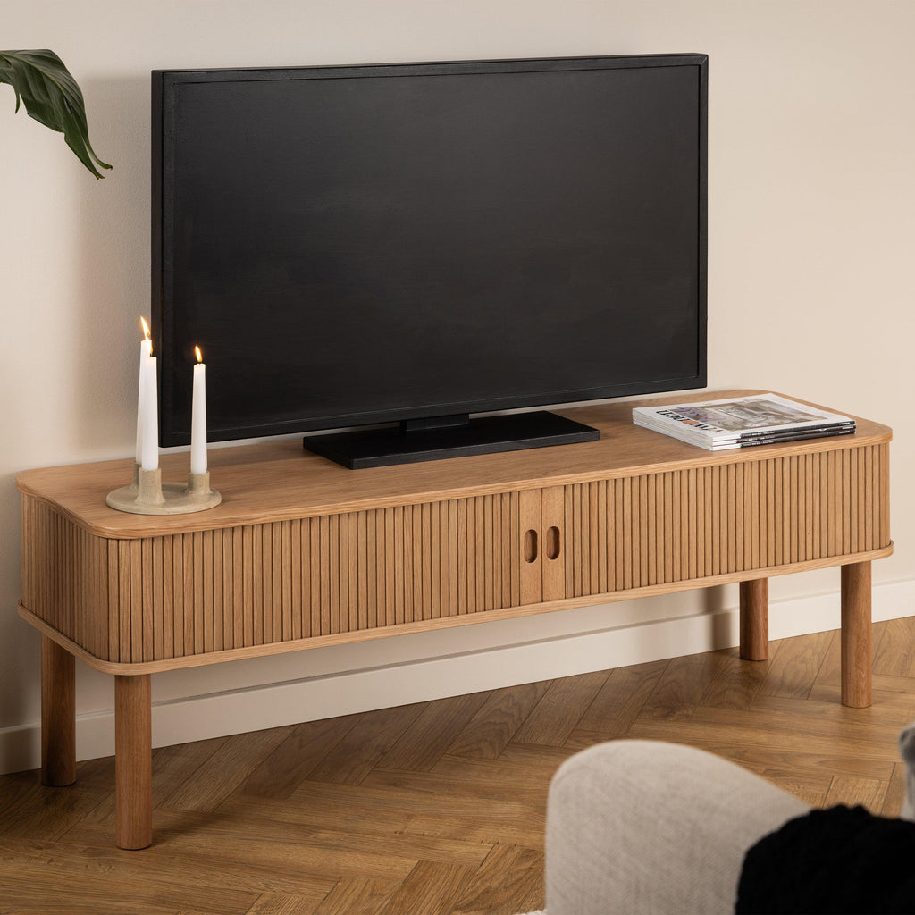 Langley TV Unit in Oak - image 6