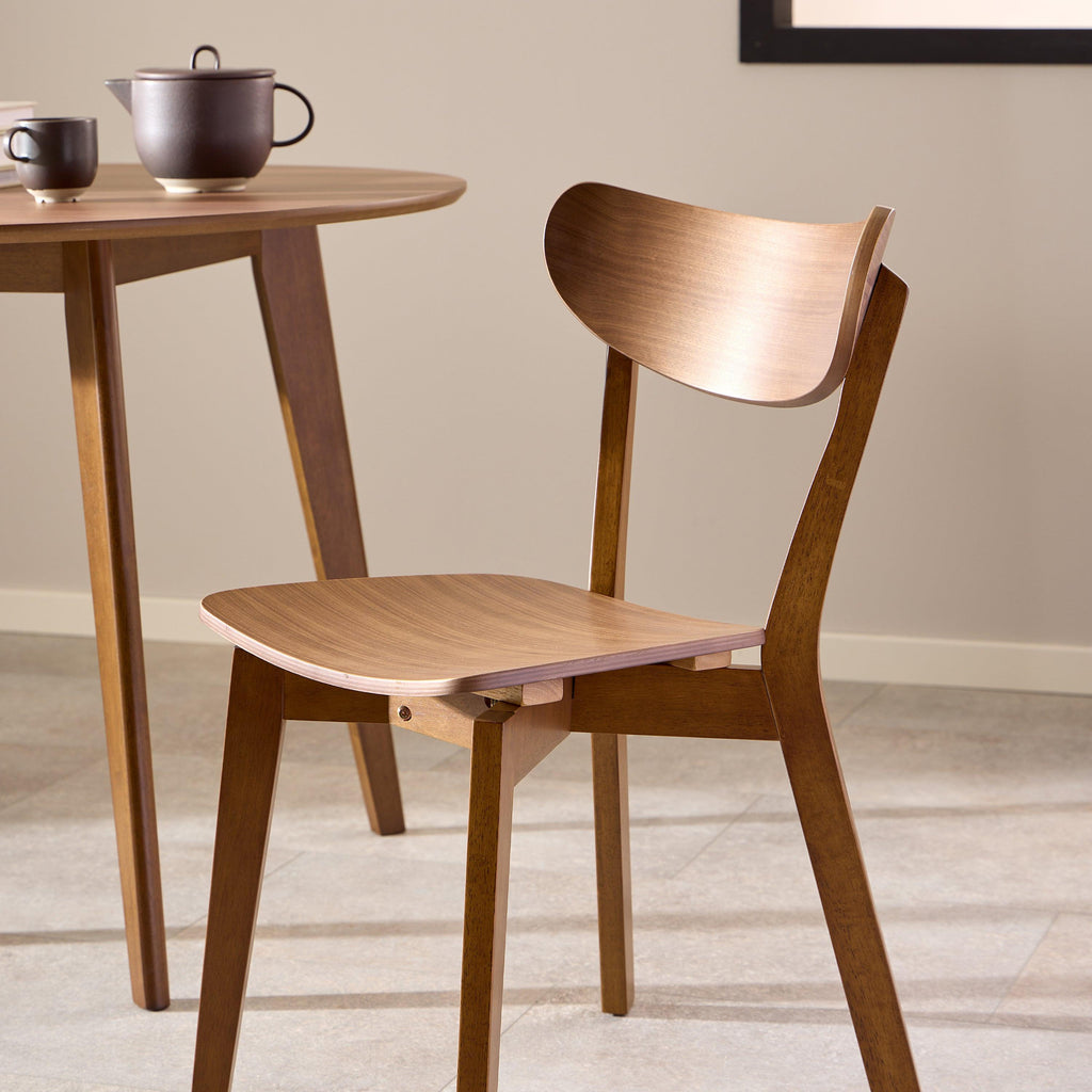 Roxby Round Dining Table in Walnut 105cm - image 5