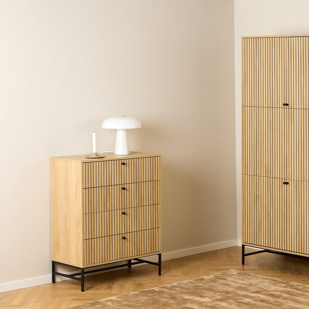 Albany Chest of 4 Drawers in Oak/Black Legs - image 5