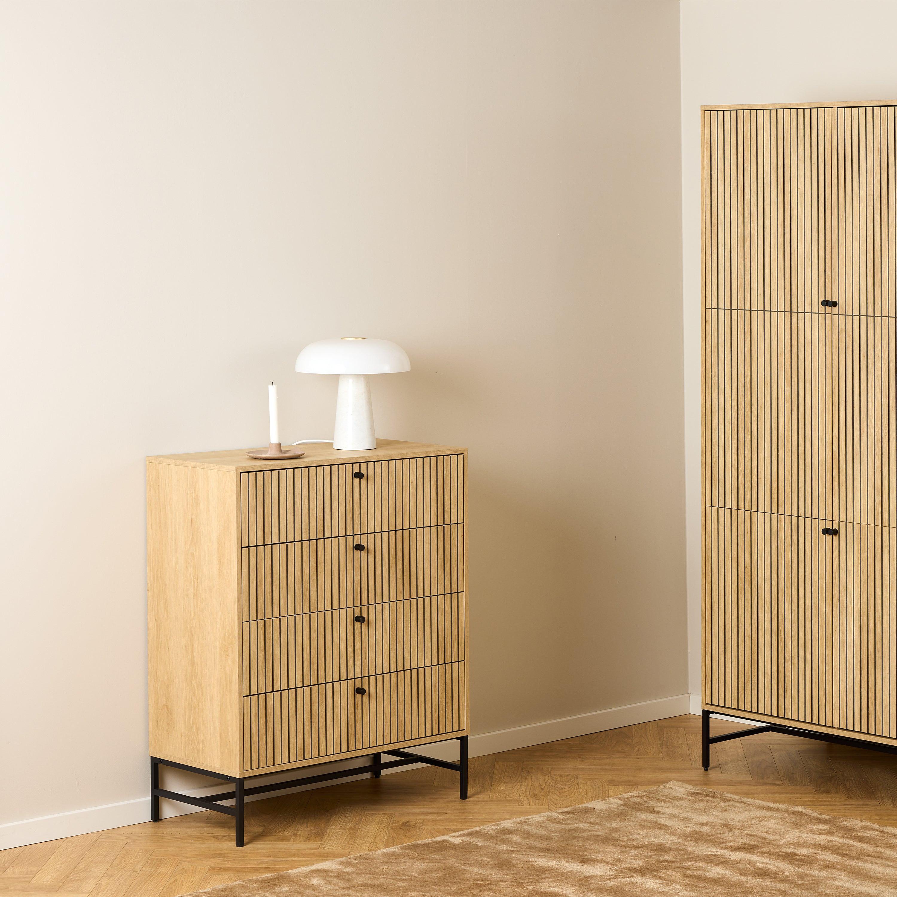 Albany Chest of 4 Drawers in Oak/Black Legs - image 5