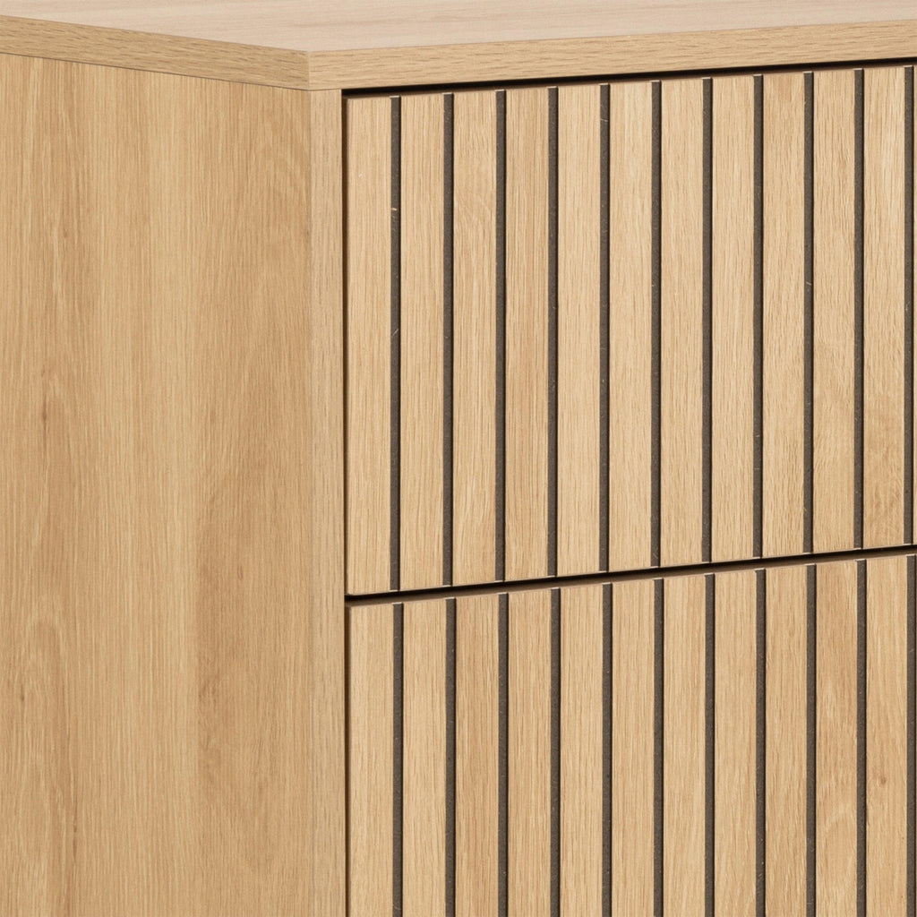 Albany Chest of 4 Drawers in Oak/Black Legs - image 7