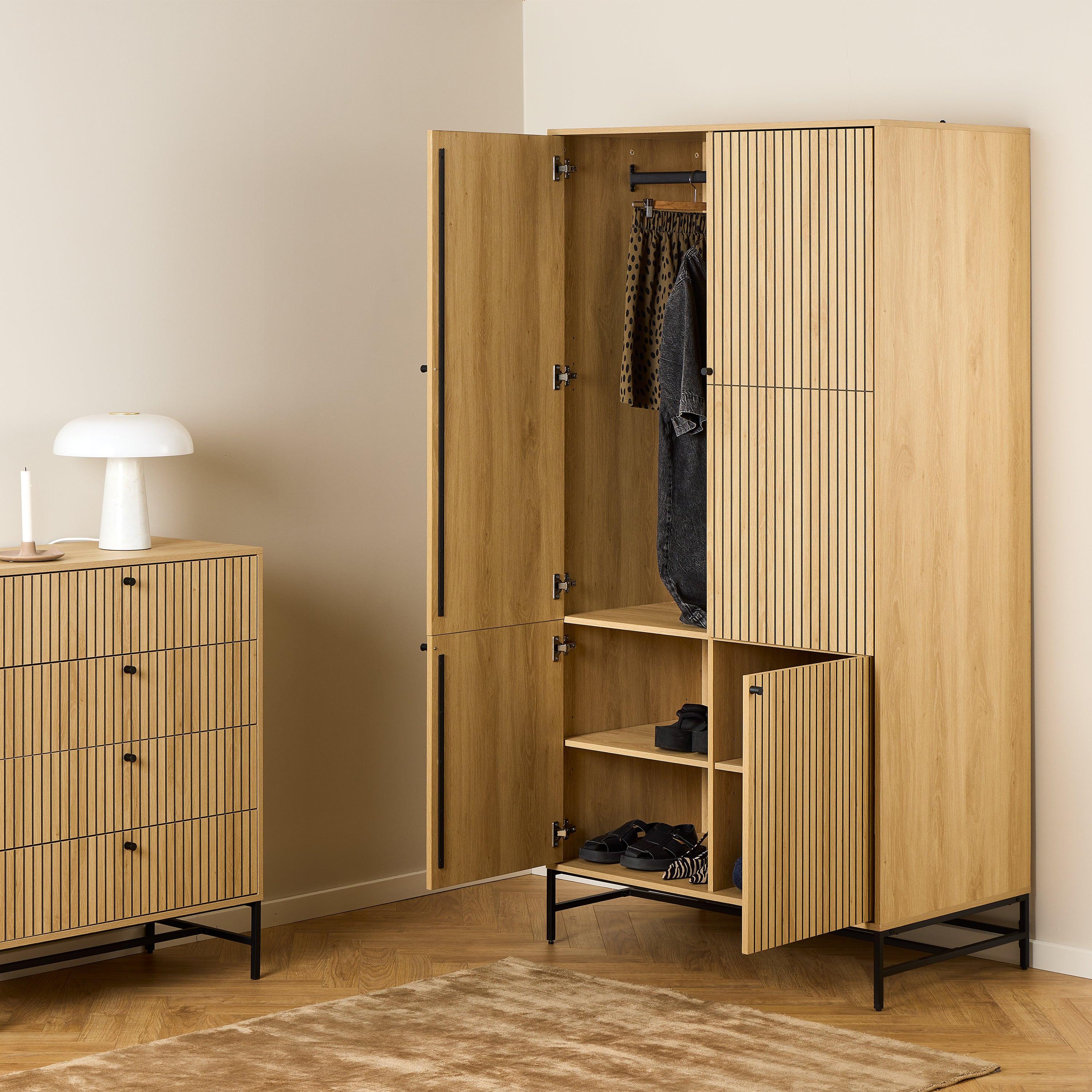 Albany Wardrobe 4 Doors in Black/Oak - image 6